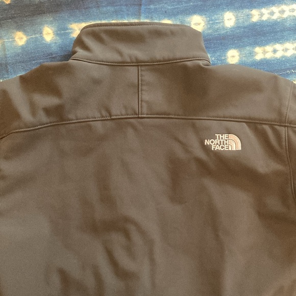 Men’s Apex North Face Jacket - Picture 4 of 10